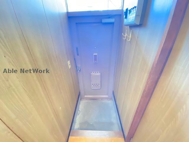 玄関　※修繕前