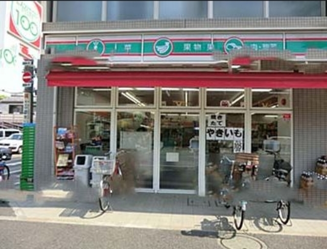 コンビニ　ローソンストア100大森西店（コンビニ）まで103m