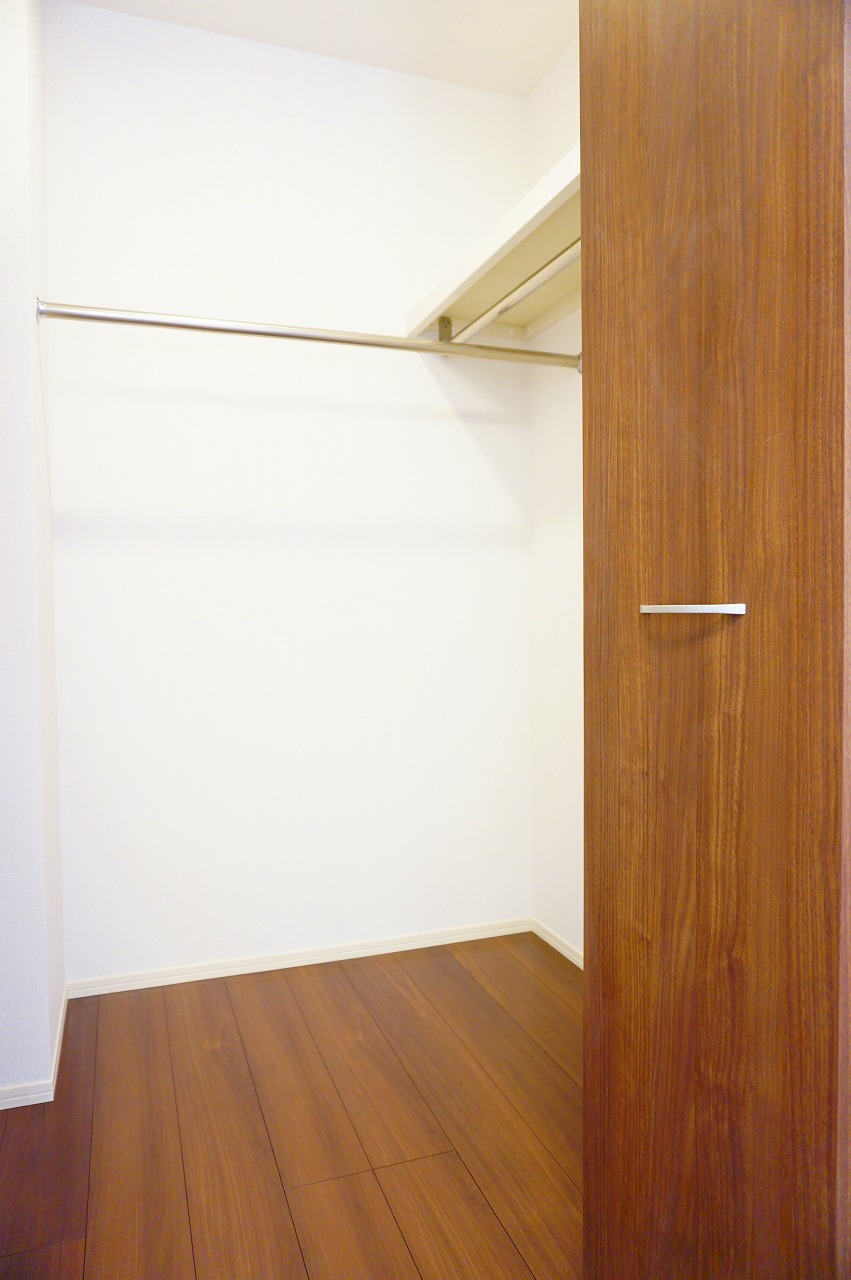 収納　ウォークインクローゼット