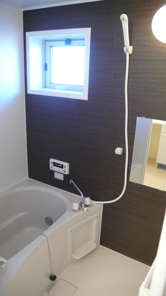 バス・シャワールーム　追焚き付お風呂　シャワー付