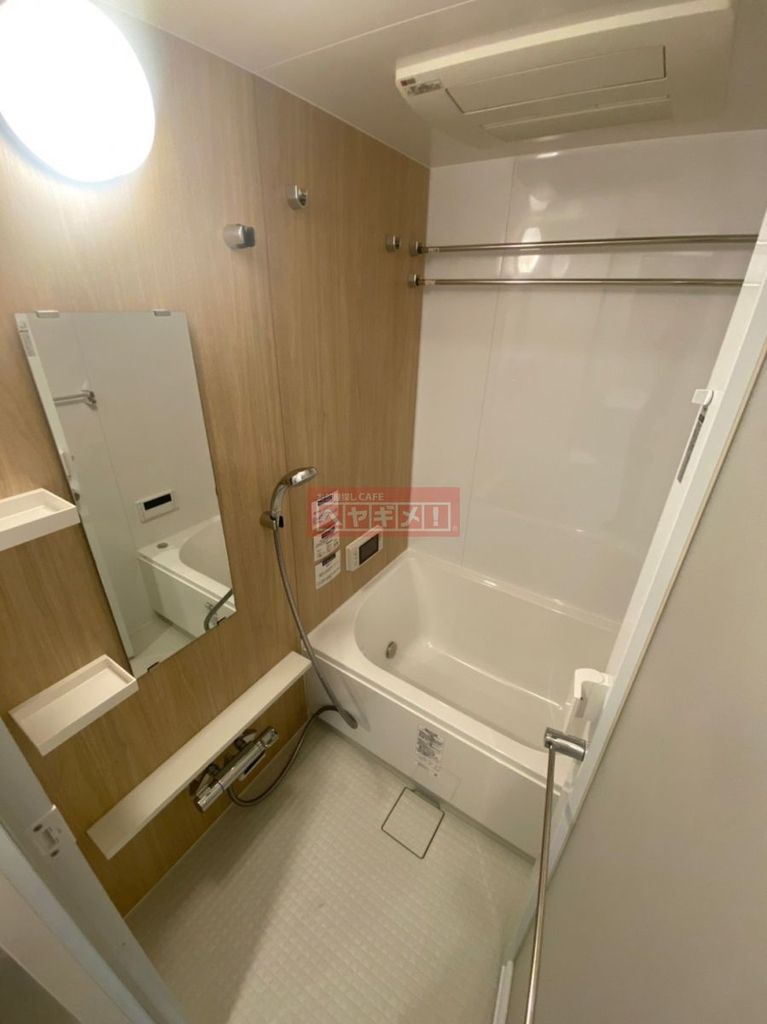バス・シャワールーム　バス