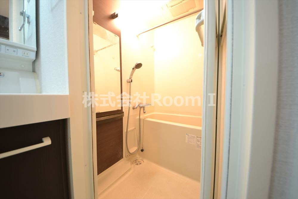 バス・シャワールーム　お風呂で日々の疲れを落としましょう