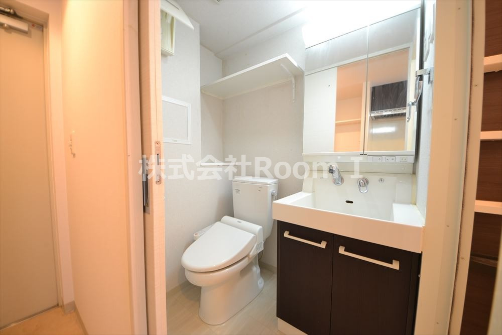 トイレ　落ち着いたトイレです