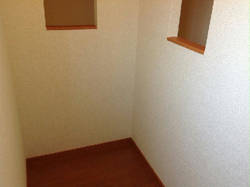 収納　実際のお部屋と異なる場合がございます。