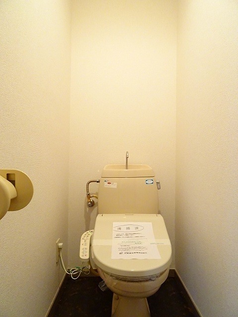 トイレ　清潔感のあるトイレです。