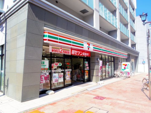 【静岡市葵区七間町のマンションのコンビニ】