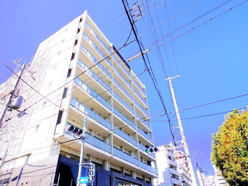 大阪市生野区中川のマンションの建物外観