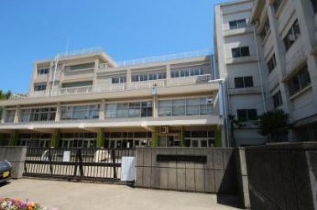 【クレサージュ松戸六高台の小学校】