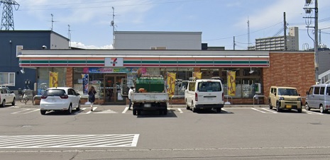 コンビニ　セブンイレブン札幌厚別西4条店（コンビニ）まで347m