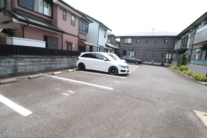 【ベルドミールの駐車場】