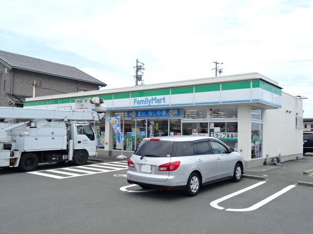 コンビニ　ファミリーマート　浜松志都呂西店（コンビニ）まで548m