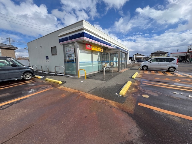 コンビニ　ローソン（コンビニ）まで270m