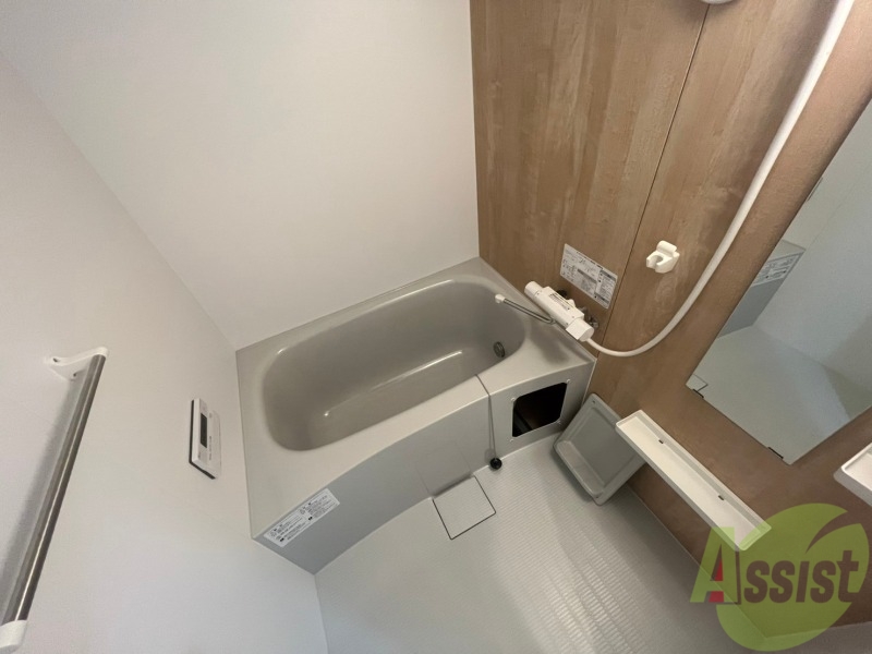 バス・シャワールーム　お風呂になります。一日の疲れを癒してくださいね。