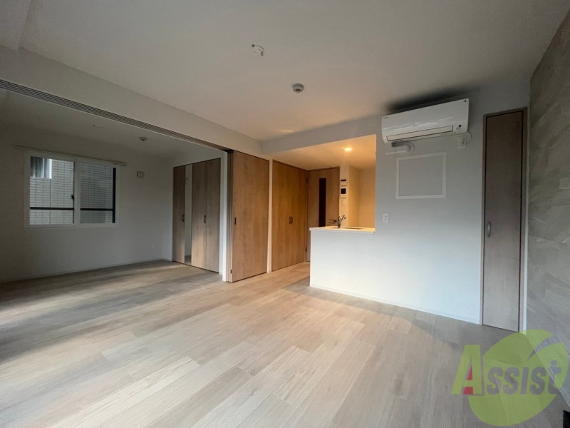 居室・リビング　広くてきれいなリビングです！快適に過ごせそうですね。