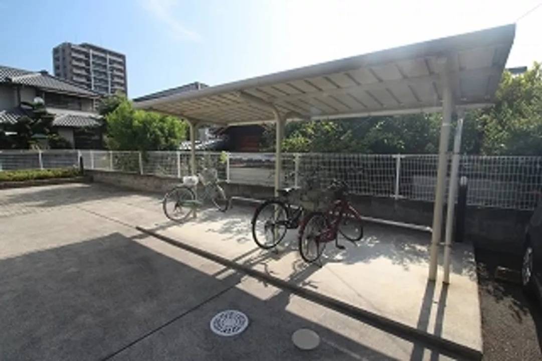 駐車場　駐輪場