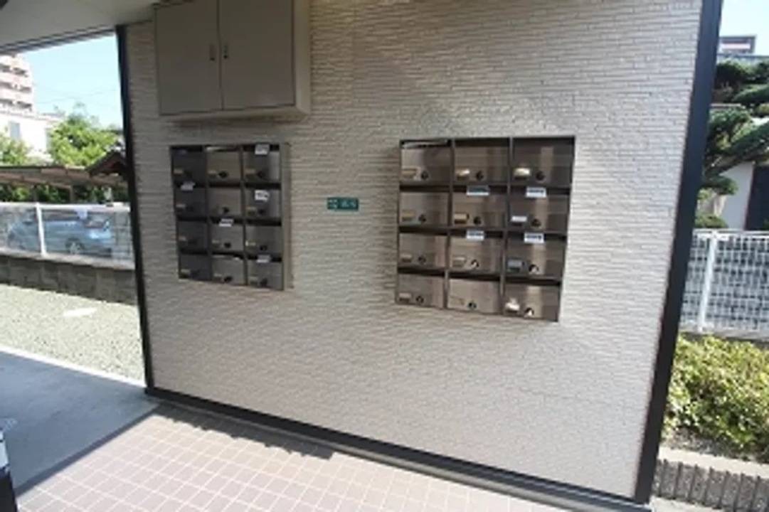 エントランス　メールBOX