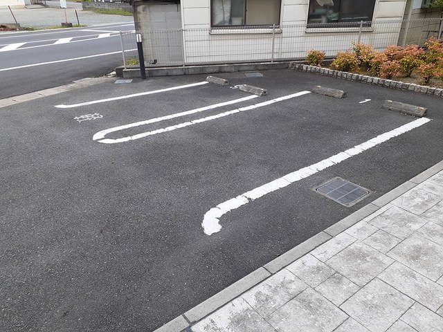 【加西市北条町横尾のアパートの駐車場】