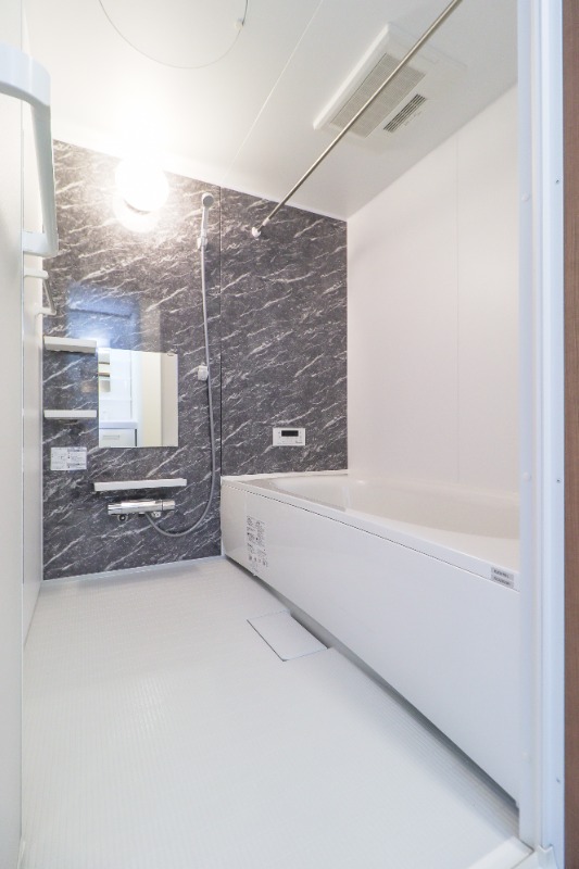 バス・シャワールーム　図面と現状に相違がある場合には現状を優先