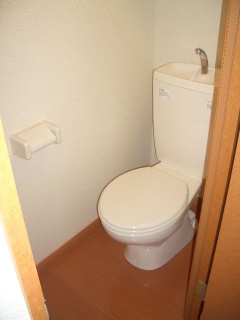 トイレ　トイレ