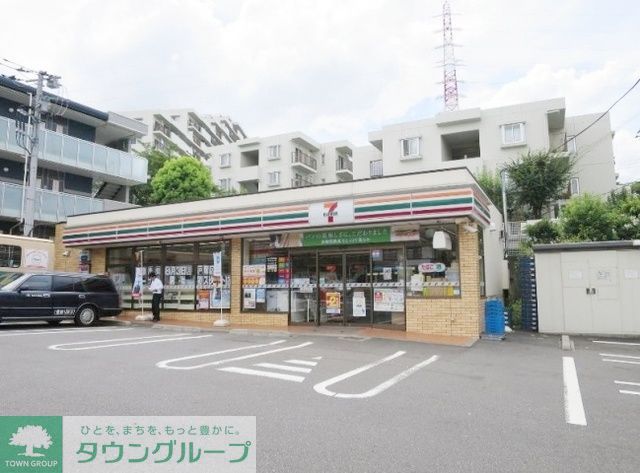 【横浜市戸塚区下倉田町のアパートのコンビニ】