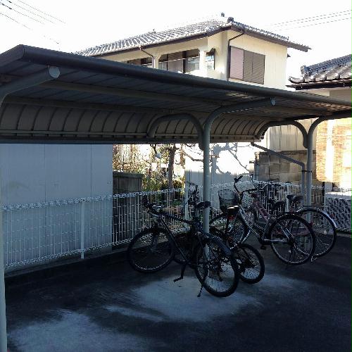 その他共有部分　屋根付き駐輪場です！
