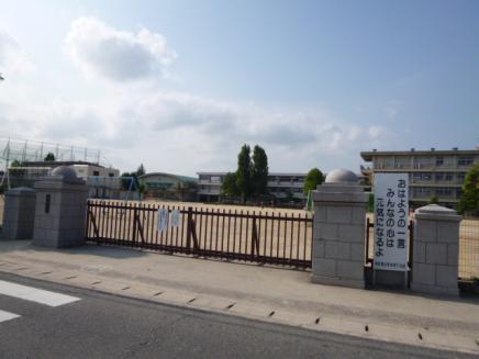 小学校　倉敷市立第四福田小学校（小学校）まで474m