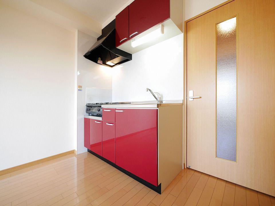 キッチン　キッチンスペースも広々！！