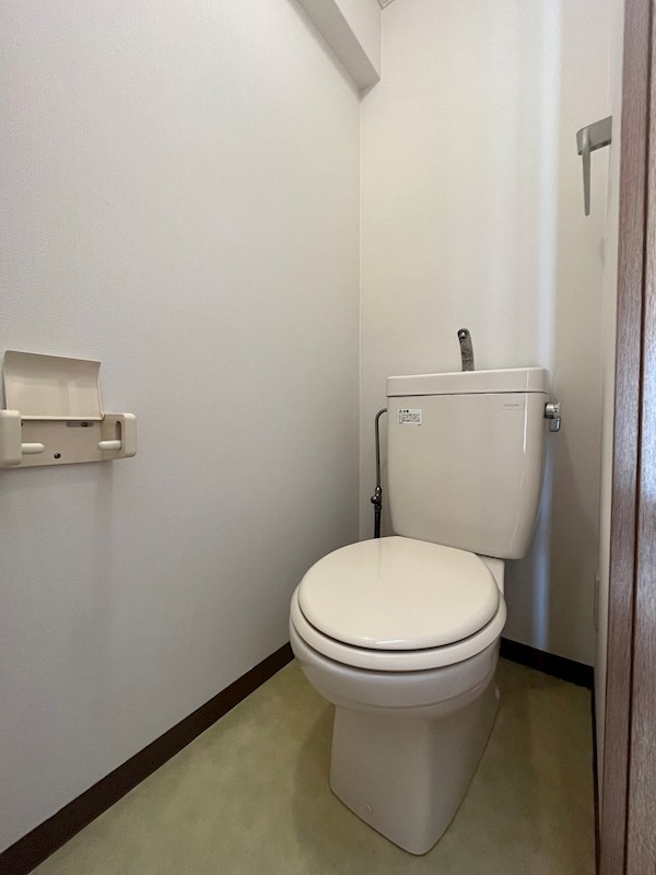 トイレ　別部屋写真