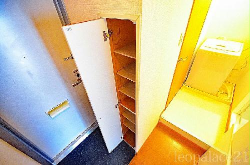 玄関　シューズボックス