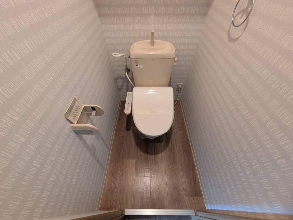 トイレ　トイレ