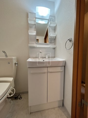 洗面設備　アーデン和泉町　独立洗面化粧台