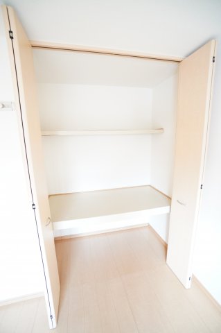 収納　※同物件・反転タイプの写真です。