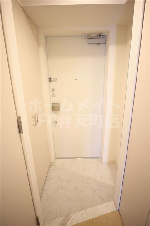 玄関　明るい玄関です