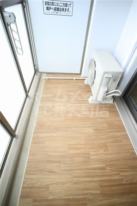 バルコニー　お洗濯にも便利なバルコニー付き