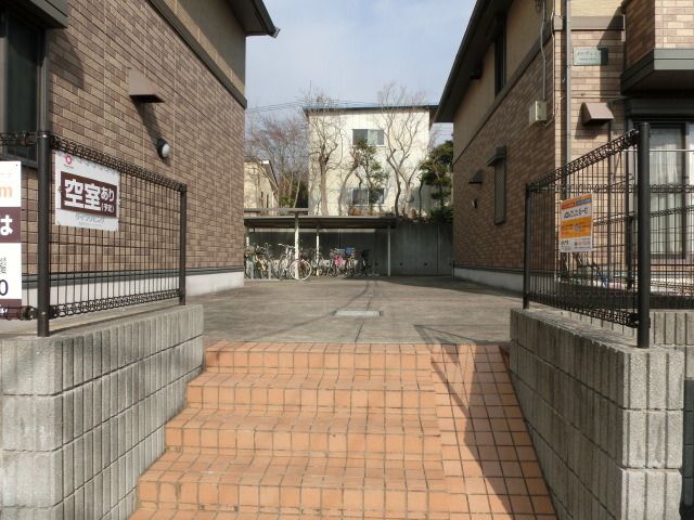 エントランス　お部屋に繋がるエントランス