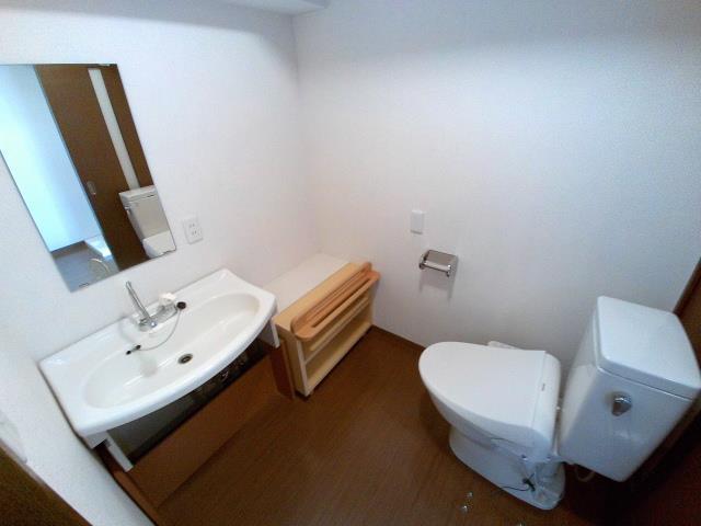 洗面設備　独立洗面台付きでらくらく身支度!!