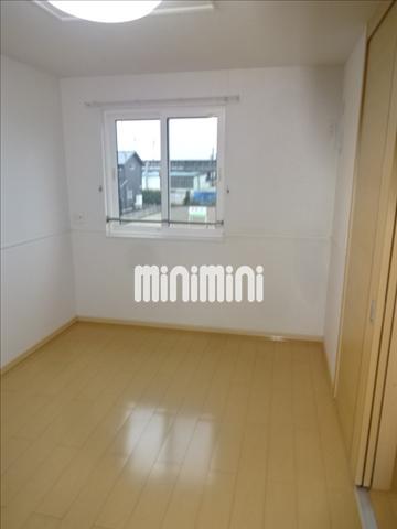 居室・リビング　洋間の様子です。