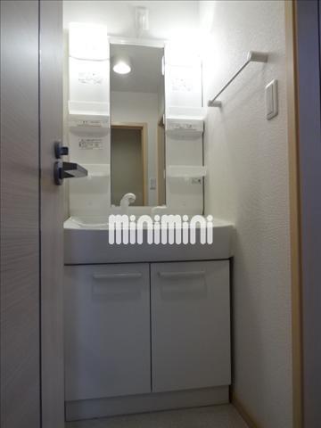 洗面設備　朝には欠かせませんね。