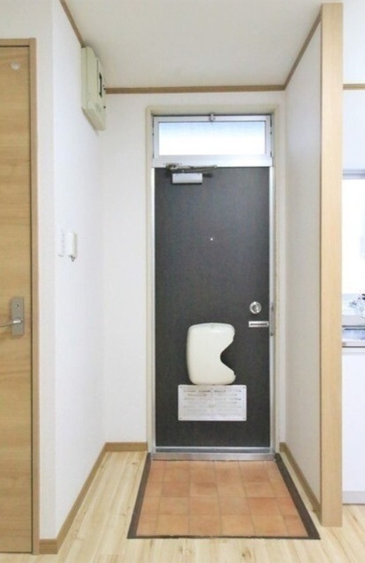 玄関　図面と現状に相違がある場合には現状を優先