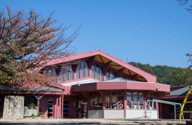 幼稚園・保育園　生成幼稚園（幼稚園・保育園）まで906m