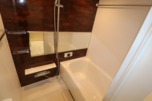 バス・シャワールーム　浴室