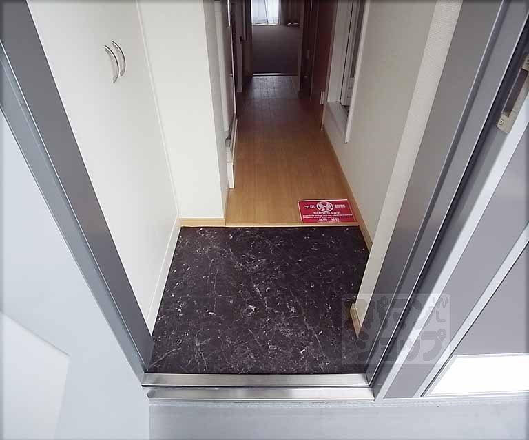 玄関　玄関です。