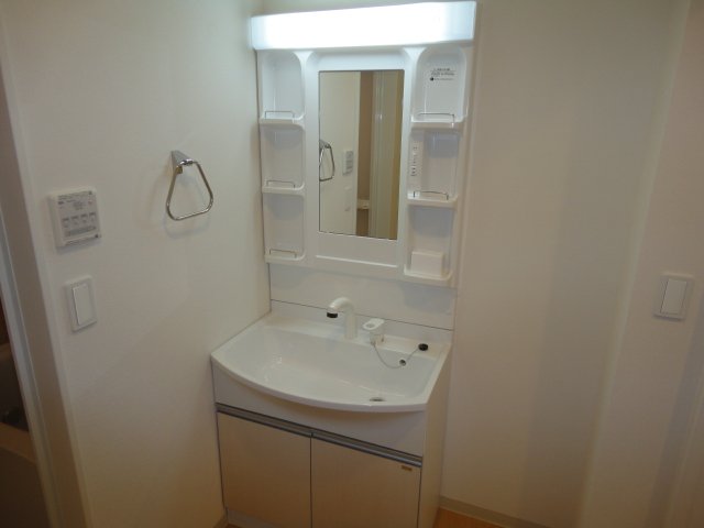 洗面設備　洗髪洗面化粧台