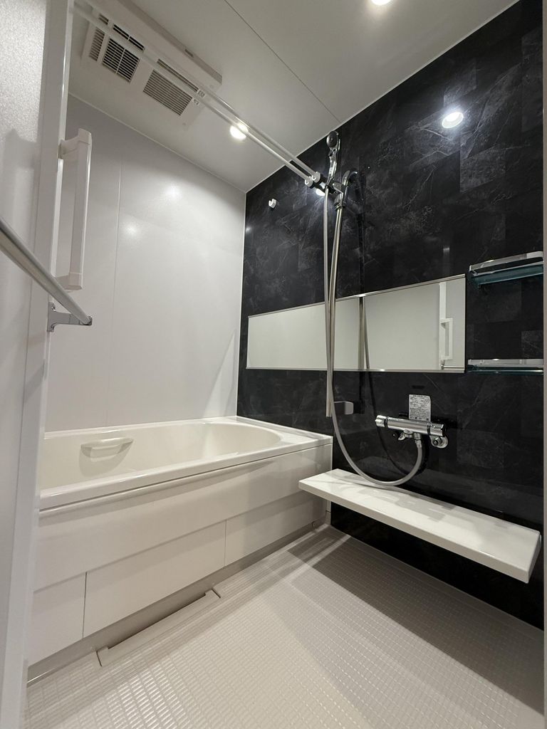 バス・シャワールーム　バルコニー