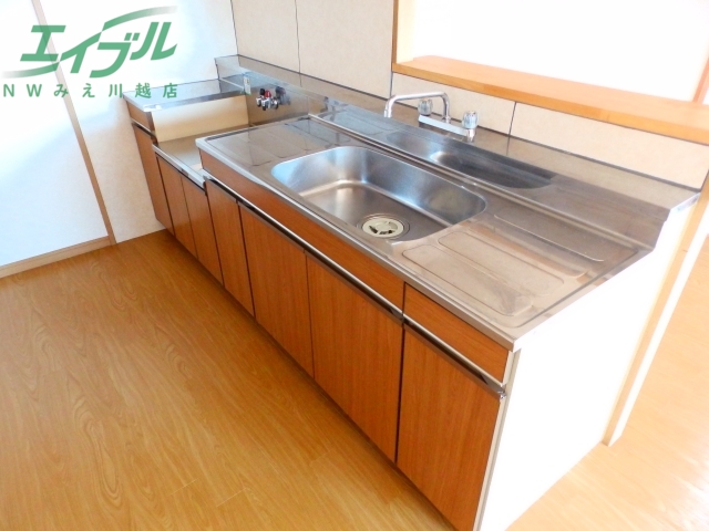 キッチン　キッチン同タイプ部屋写真です。