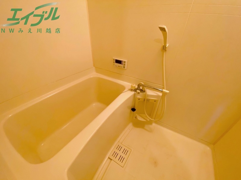 バス・シャワールーム　バス同タイプ部屋写真です。