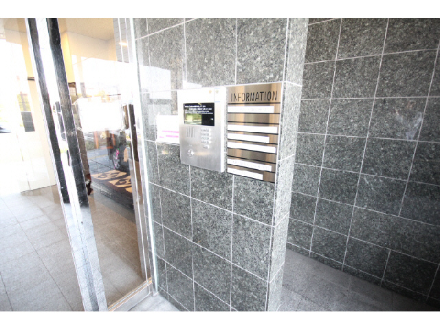 エントランス　エントランス部分