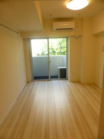 居室・リビング　※同じ間取り別号室参考写真