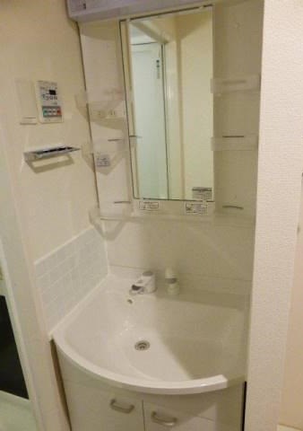 洗面設備　※同じ間取り別号室参考写真