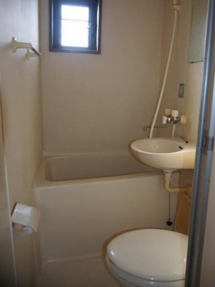 バス・シャワールーム　※別号室の写真です